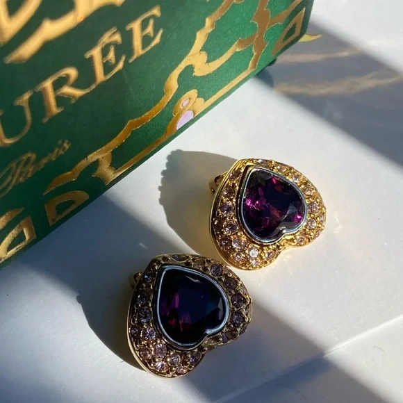 Swarovski tiny Purple Heart 💜 gold tone clip on earrings